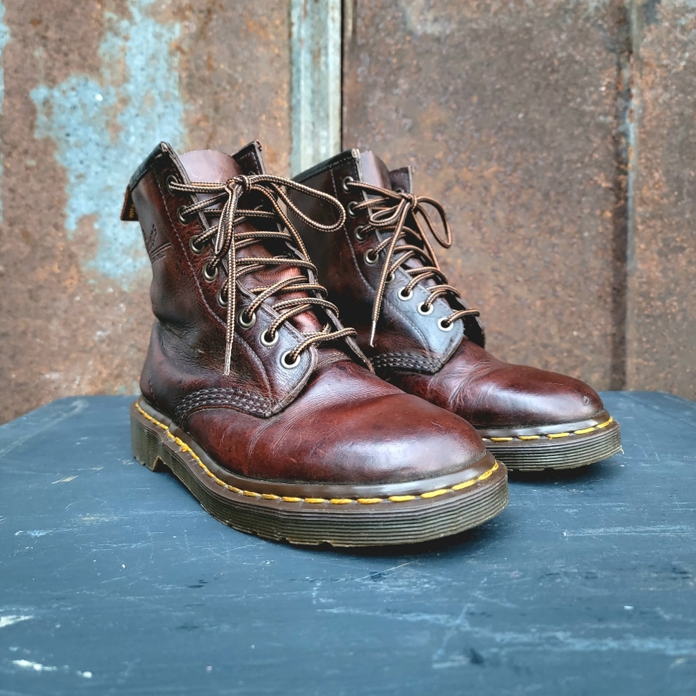 Vintage Dr. Martens Burgundy Lace Up Boots Made in England US 7 UK 5 EU 38